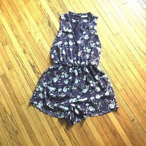 Cut out neckline romper